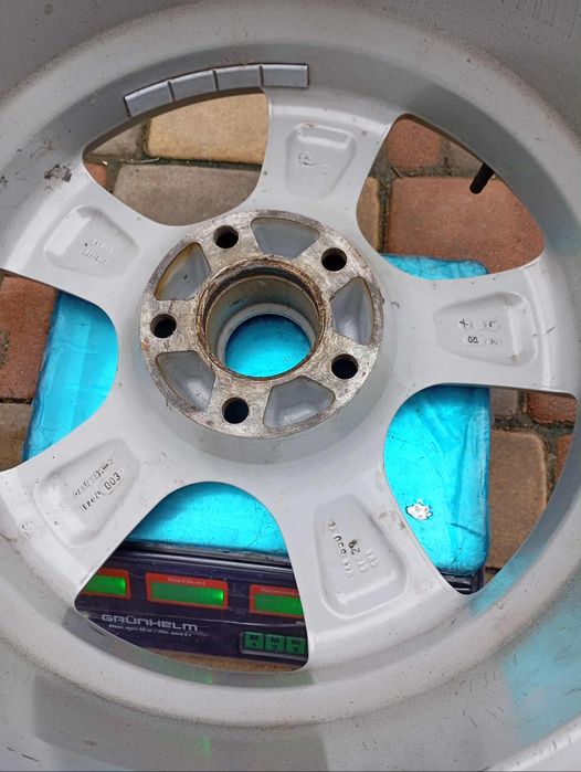 Комплект Титанів Диски BMW E65/66, 8Jx R 18 з відстанню 5x120, ET29