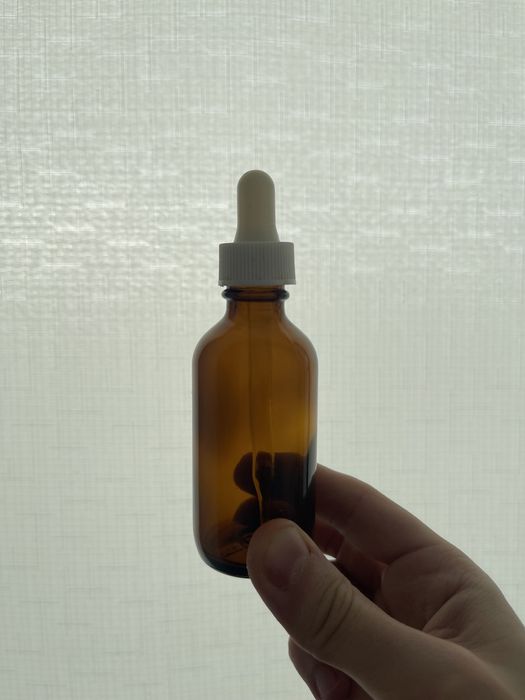 Бутылки с пипеткой. Тара для сывороток и масел