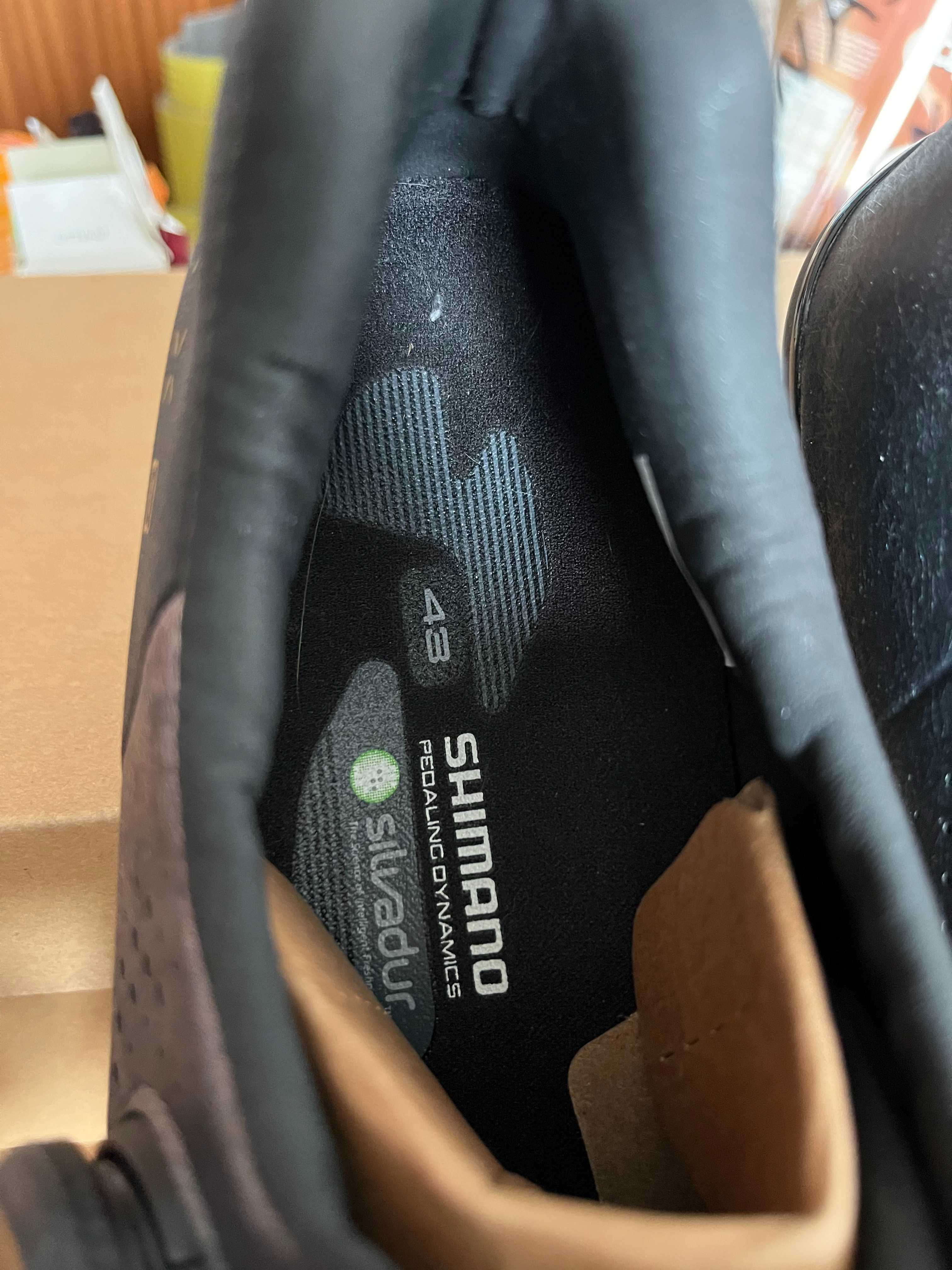 Sapatos Shimano RX8