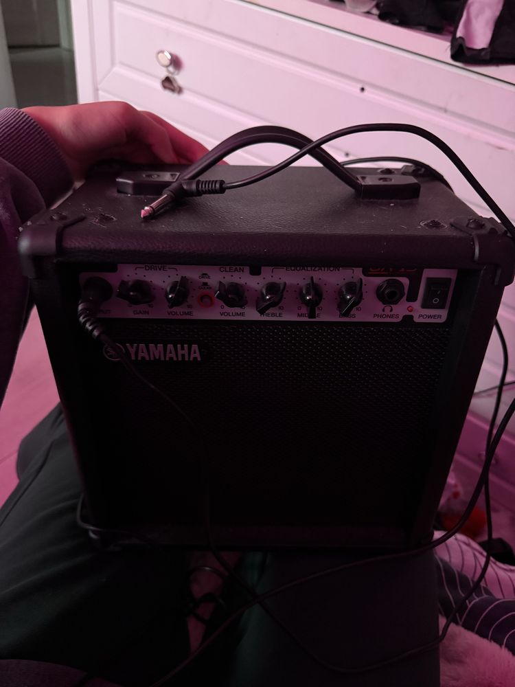 Gitara Elektryczna Yamaha ERG 121C + wzmacniacz + pokrowiec +dodatki
