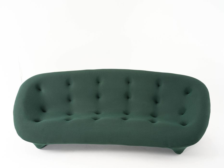 Sofá triplo estilo Ploum da Ligne Roset