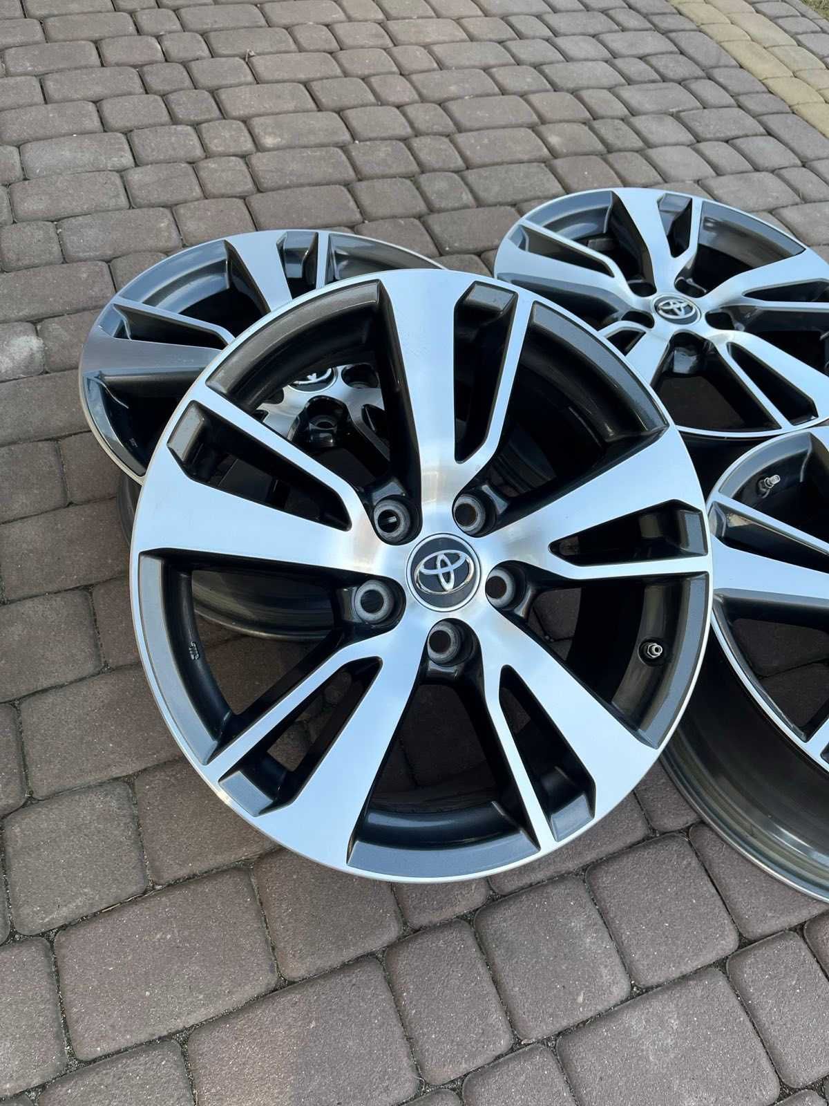 Oryginalne alufelgi Toyota 5x114,3 17 cali CZUJNIKI RAV4 BICOLOR