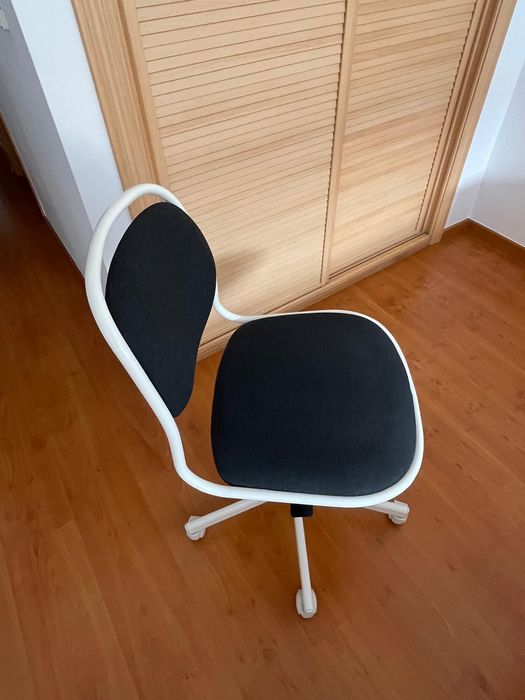 Cadeira IKEA giratória