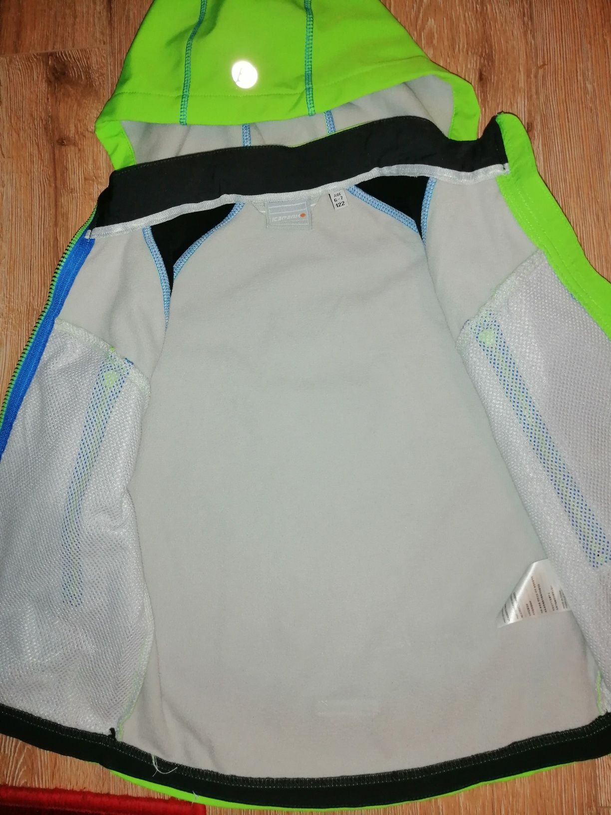 Sprzedam bluzę soft shell dla dziecka