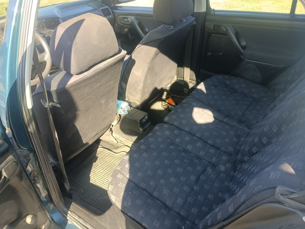 Продам машину Хэтчбек Volkswagen Golf 3