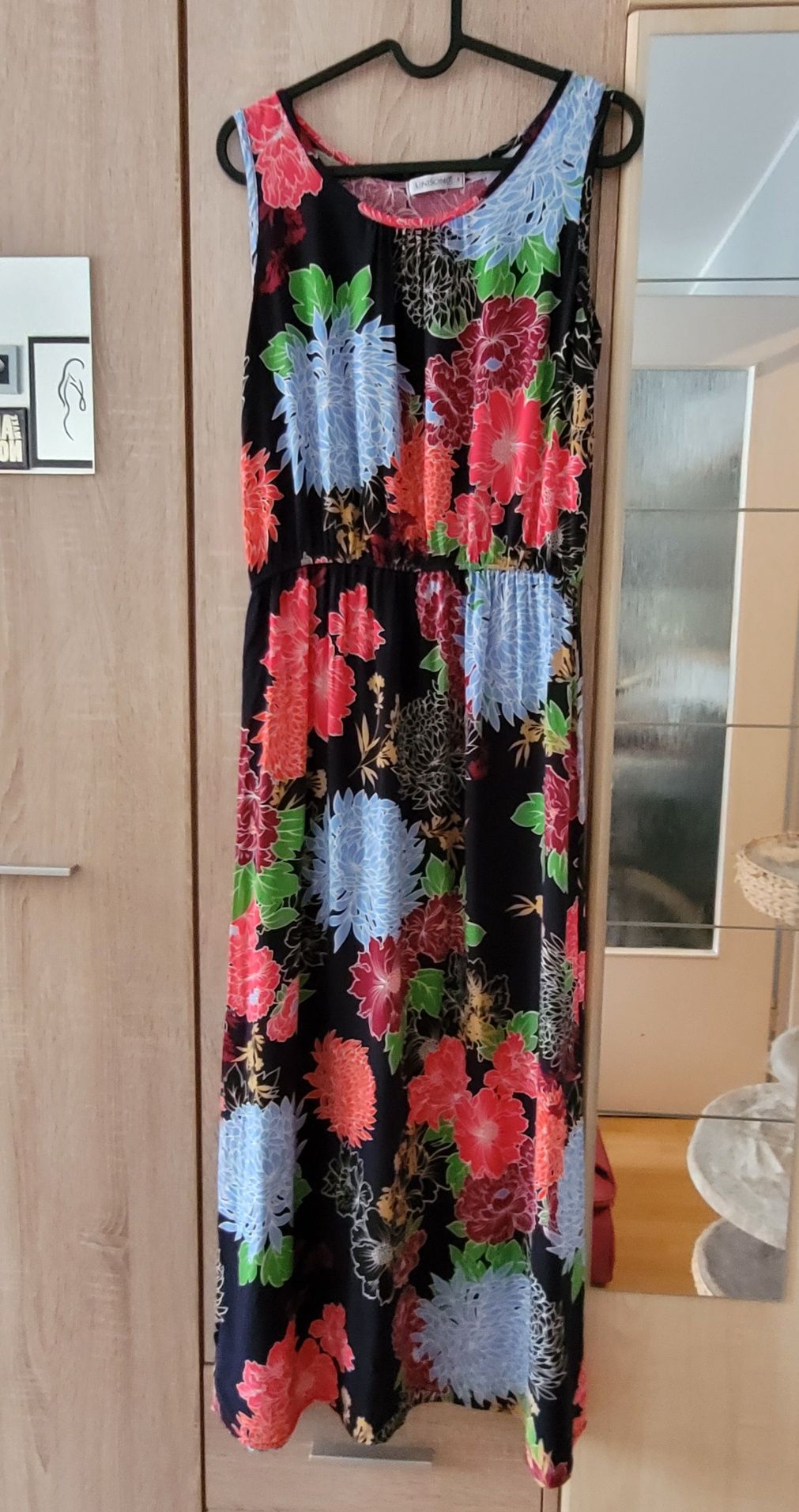 Letnia sukienka maxi Unisono wiskoza