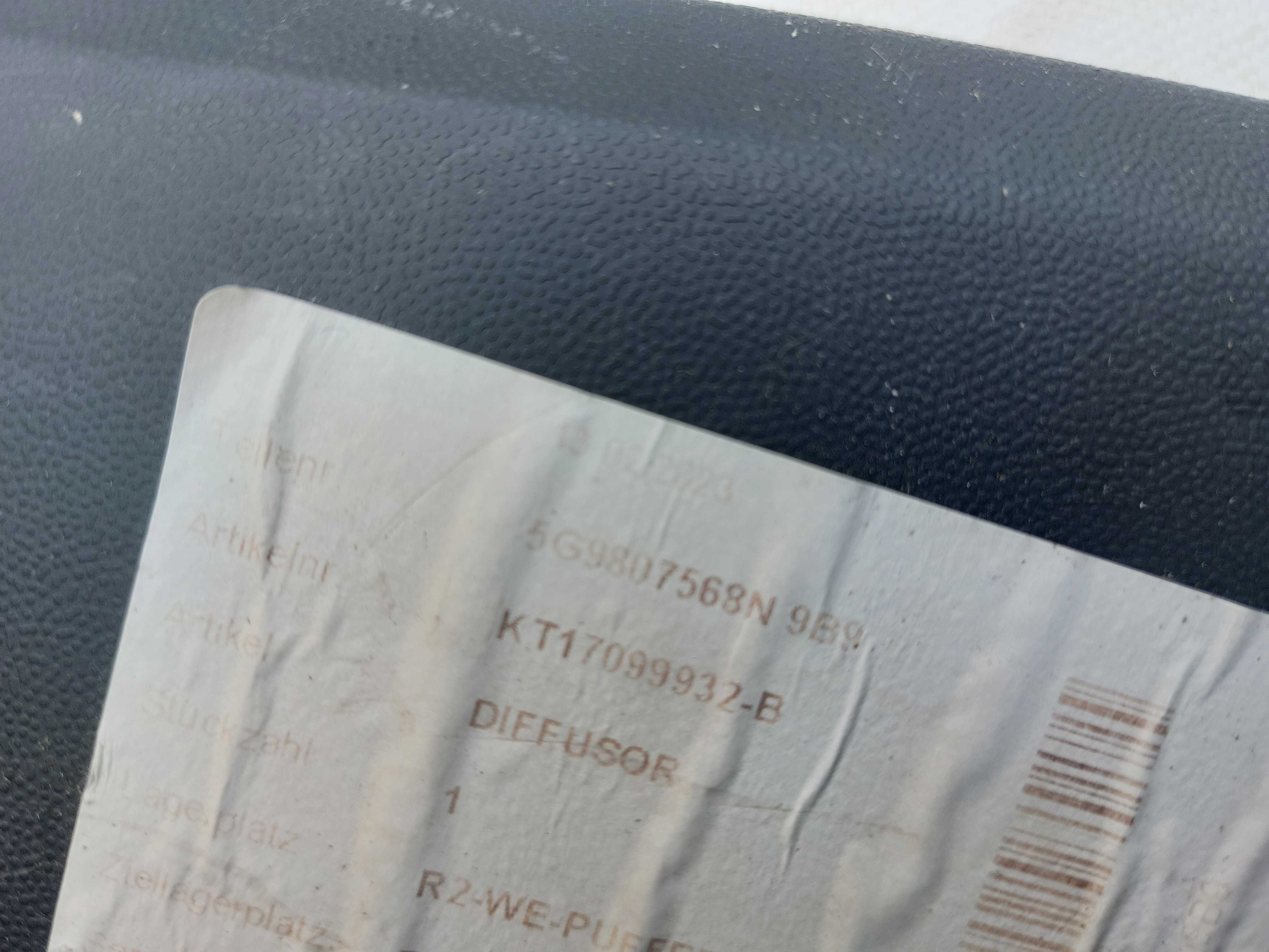 Spoiler zderzaka Vw  Golf VII Kombi nowy oryginał