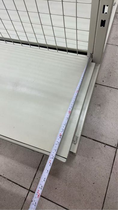 Regaly sklepowe dwystronne krata do łącznia szeregowego