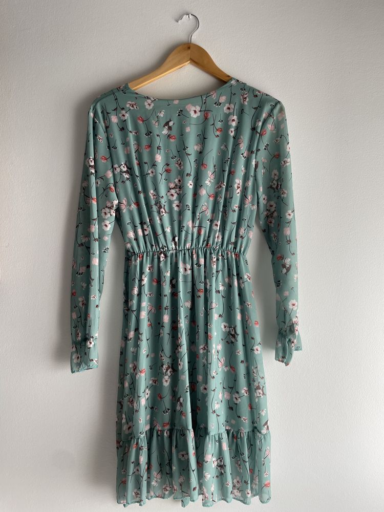 Vestido Floral em tons de Verde