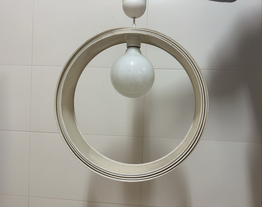 Candeeiro formato bola