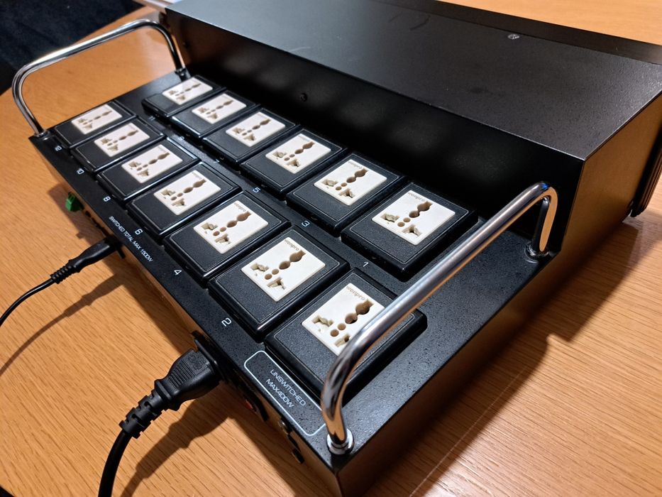 Rotel RLC-1050 kondycjoner sieciowy