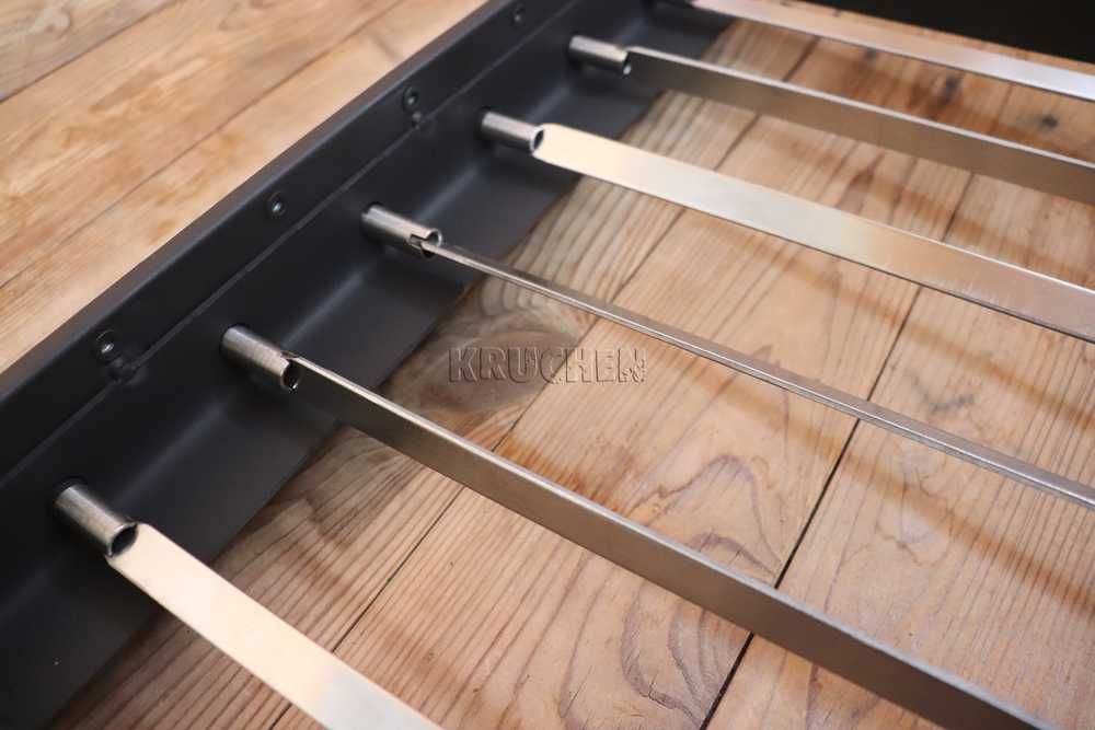 Napęd elektryczny do szaszłyków w grillu, palenisku, kominku, piecu