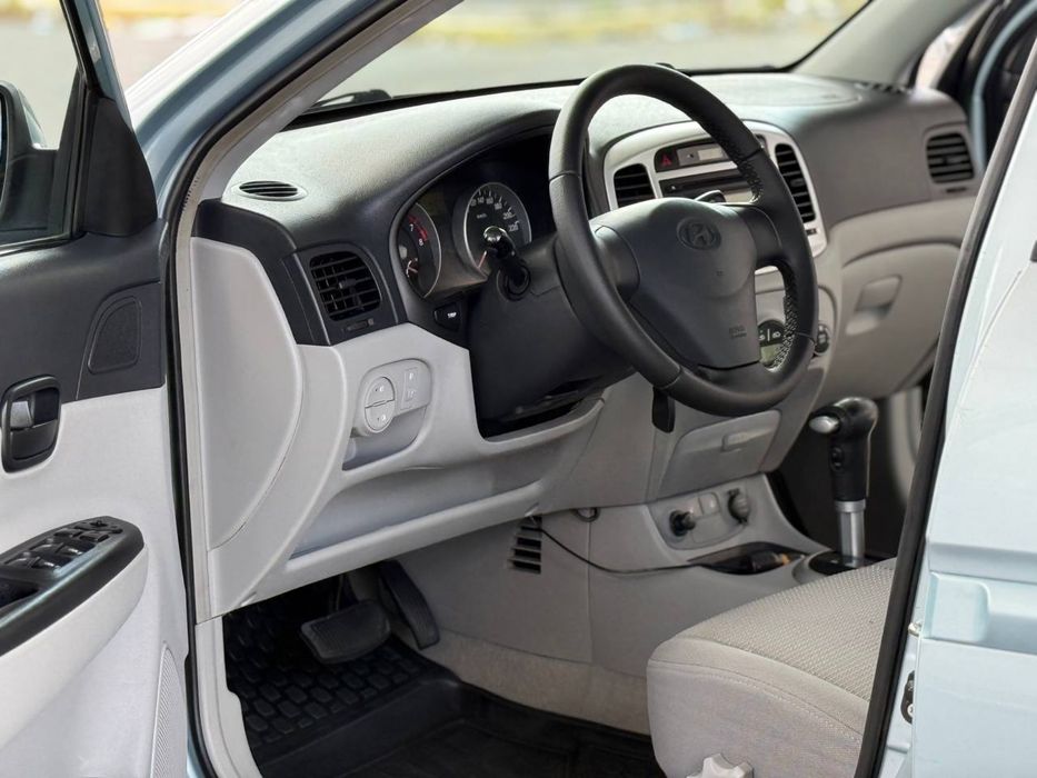 Hyundai Accent 1.6 Автомат