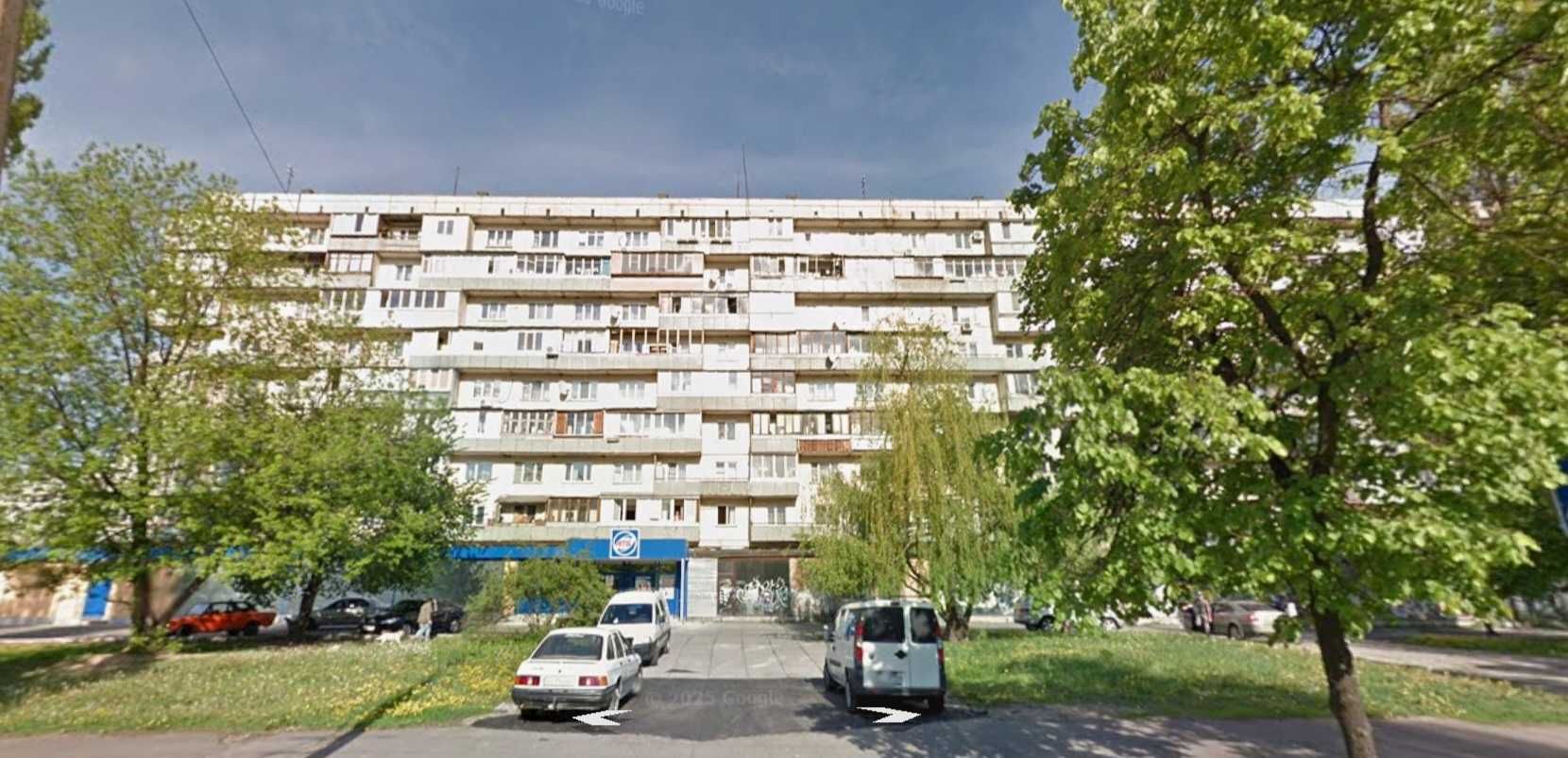 Продам 4к.квартиру в Києві, вул Гречка 22