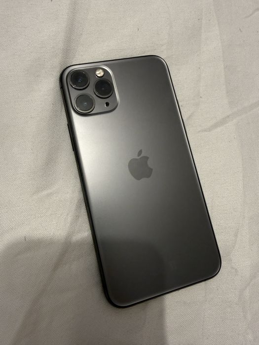 Sprzedam iPhone 11 pro