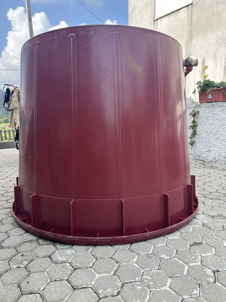 Raladeira manual e dorna para vinho 700L