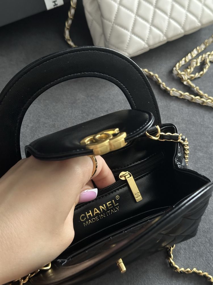 Сумка шкіряна chanel , шанель , біла та чорна