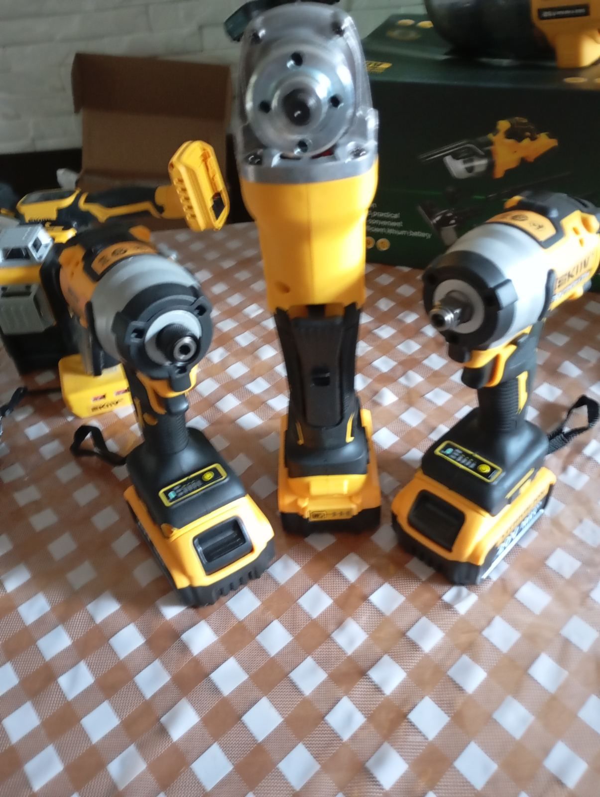 Болгарка УШМ, DeWalt , Makita