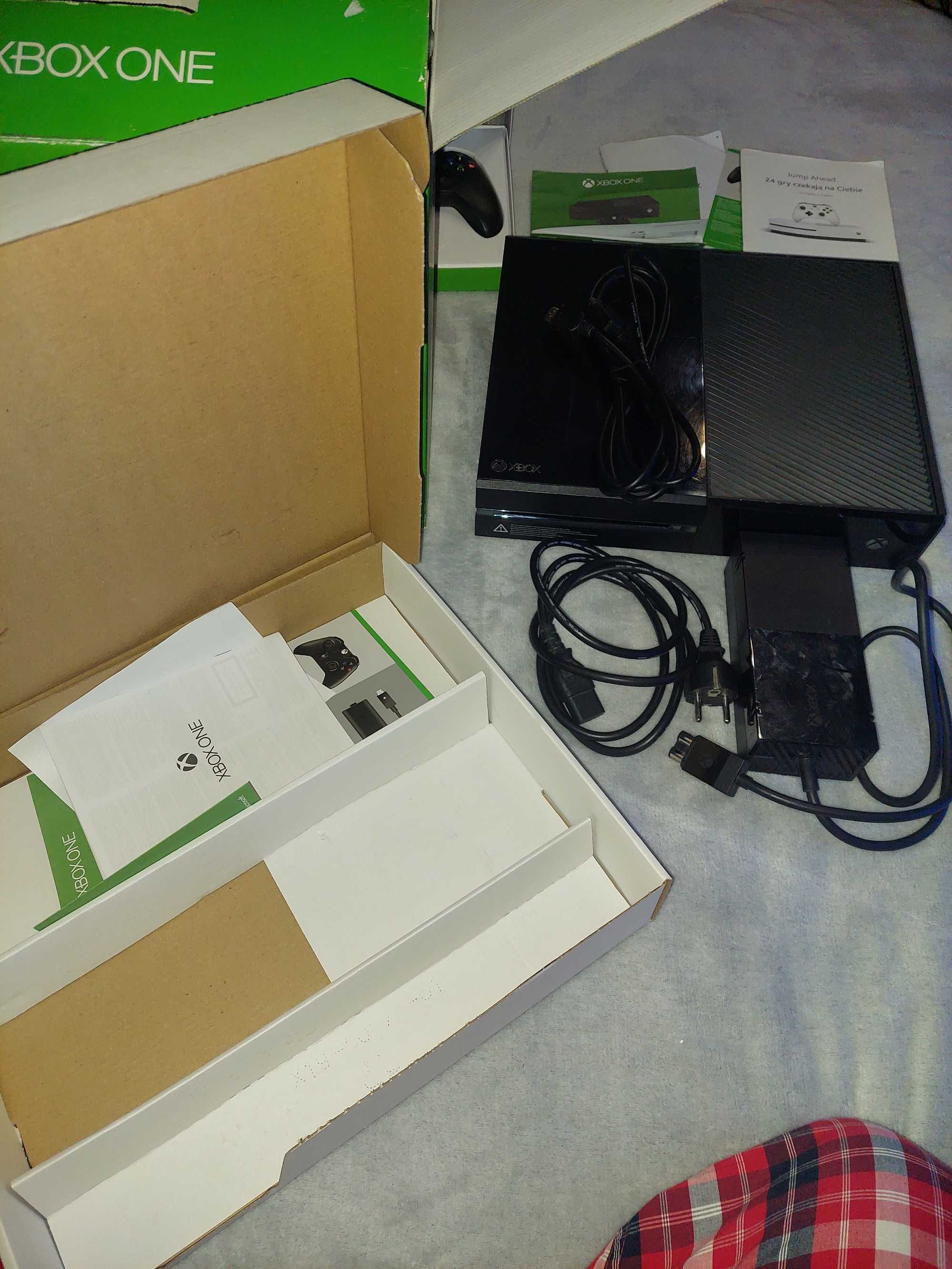 Xbox one, ікс бокс на  1 терабайт 1 геймпад  з коробкою приставка