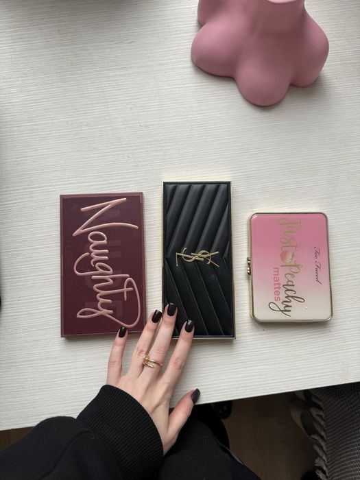 Палетки теней Huda beaty , Top face , ysl