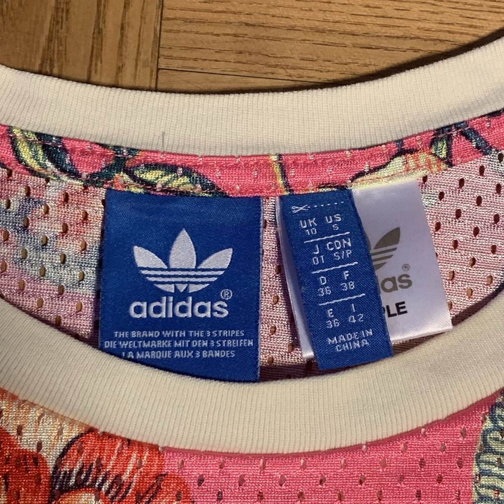 Nietypowy, rzadki unisex tank top Adidas – męski S / damski L