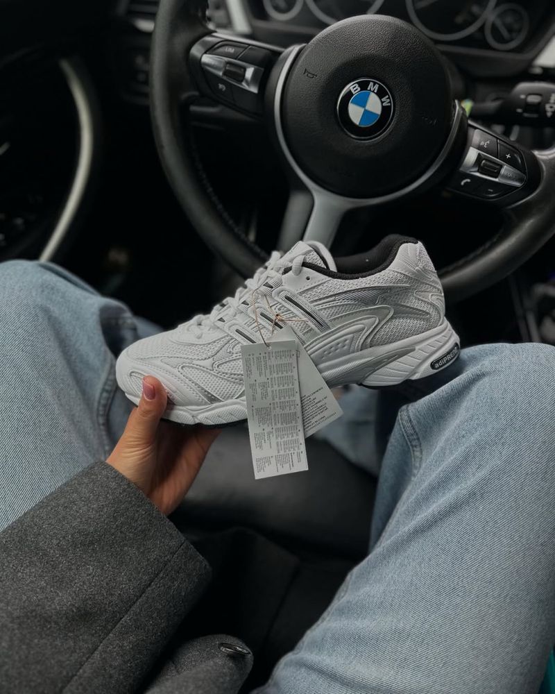 Оригінальні кросівки Adidas Temper run 2 IH0402