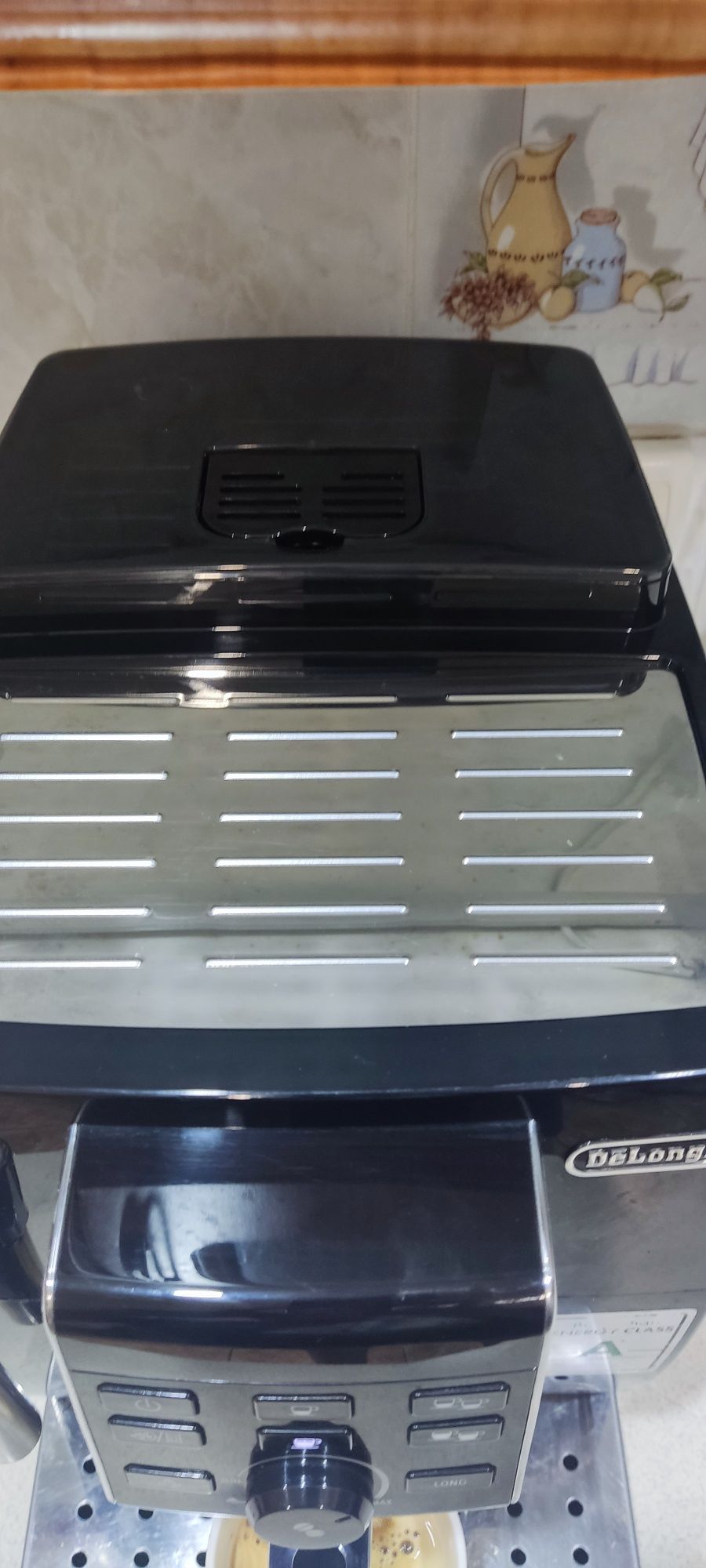 Кофемашина Delonghi Magnifica S 2021год