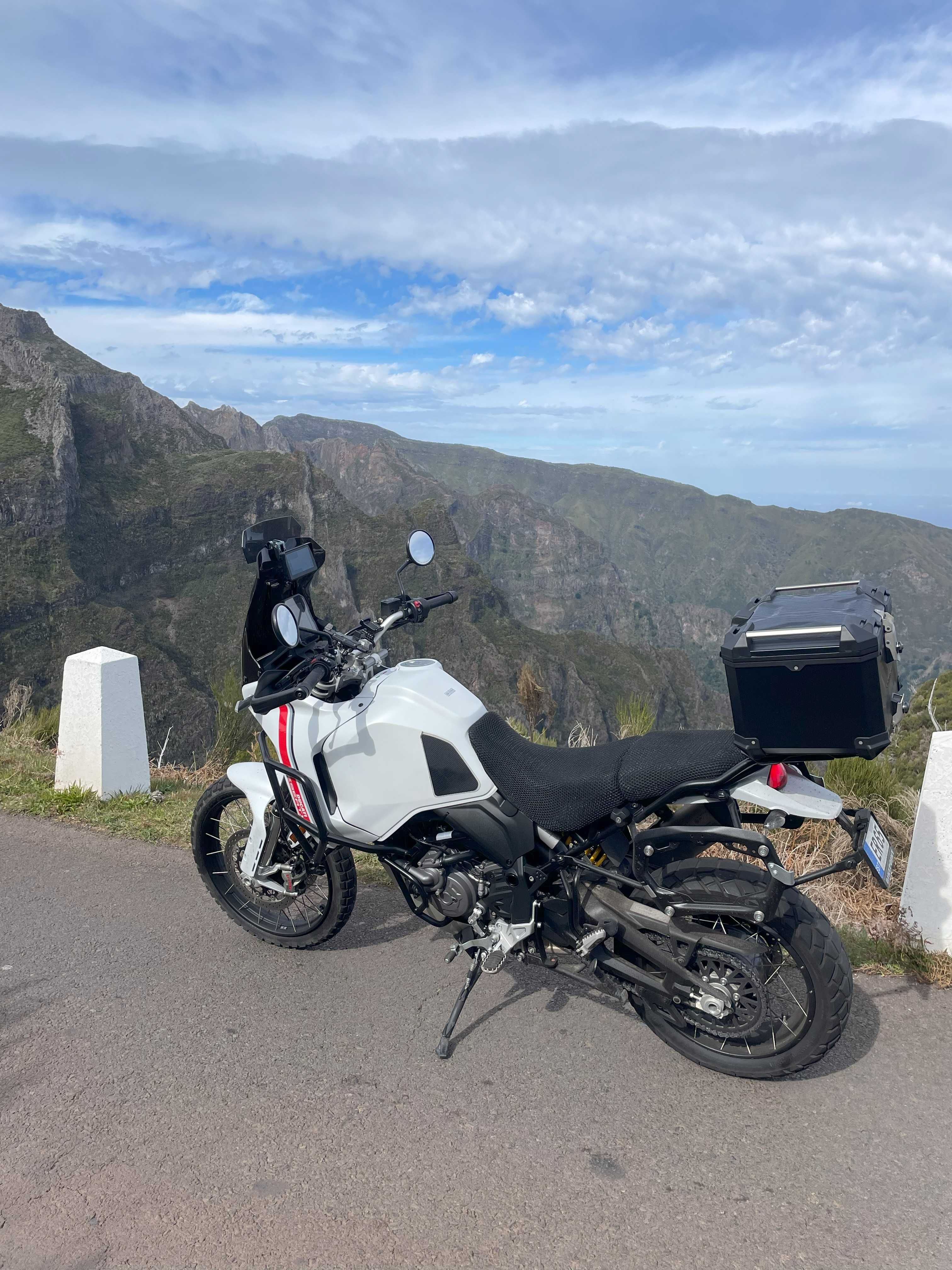 Ducati DesertX 2023