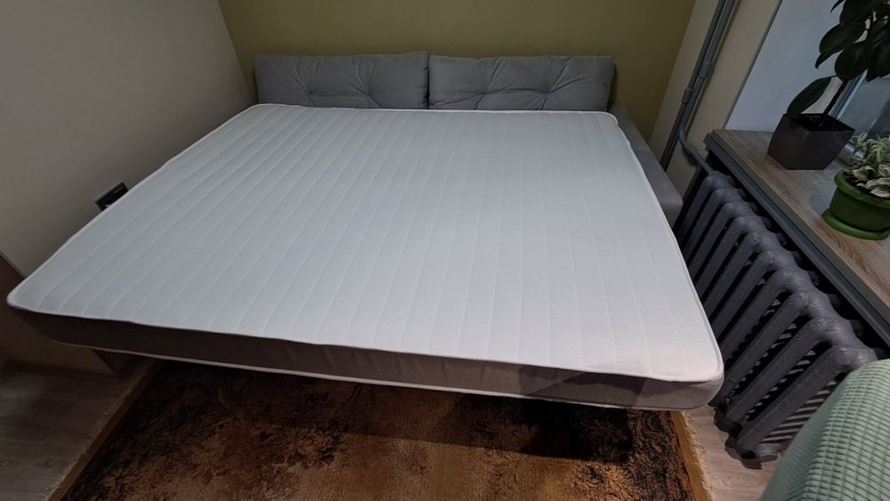 Продам матрац 1,60х2