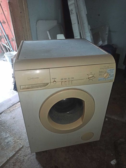 Пральна машина Bauknect. Непрацює