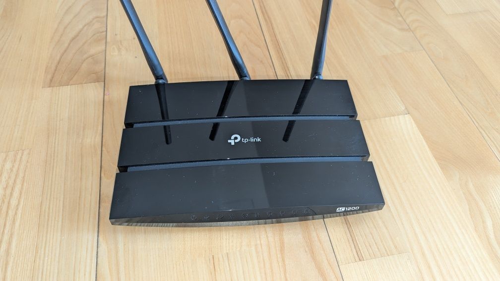 Router TP-Link AC1200 Archer VR400