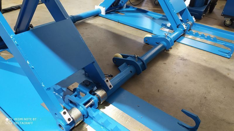 Detalhe automóvel (elevador de tesoura)