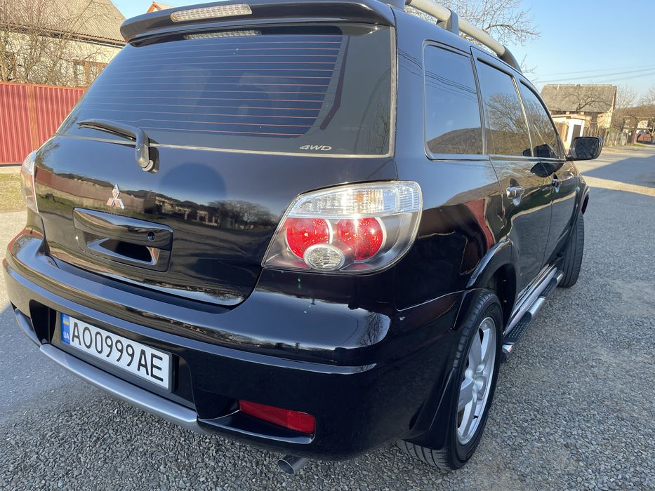 Автомобіль