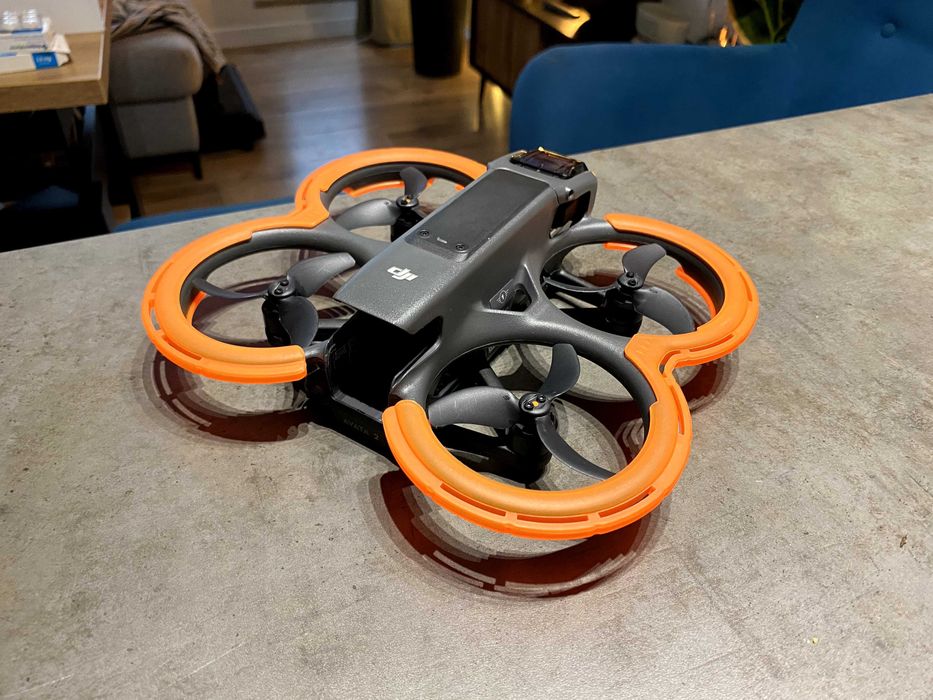 Dron DJI Avata 2 + ubezpieczenie DJI Care + ochrona + Skrzydła zapas