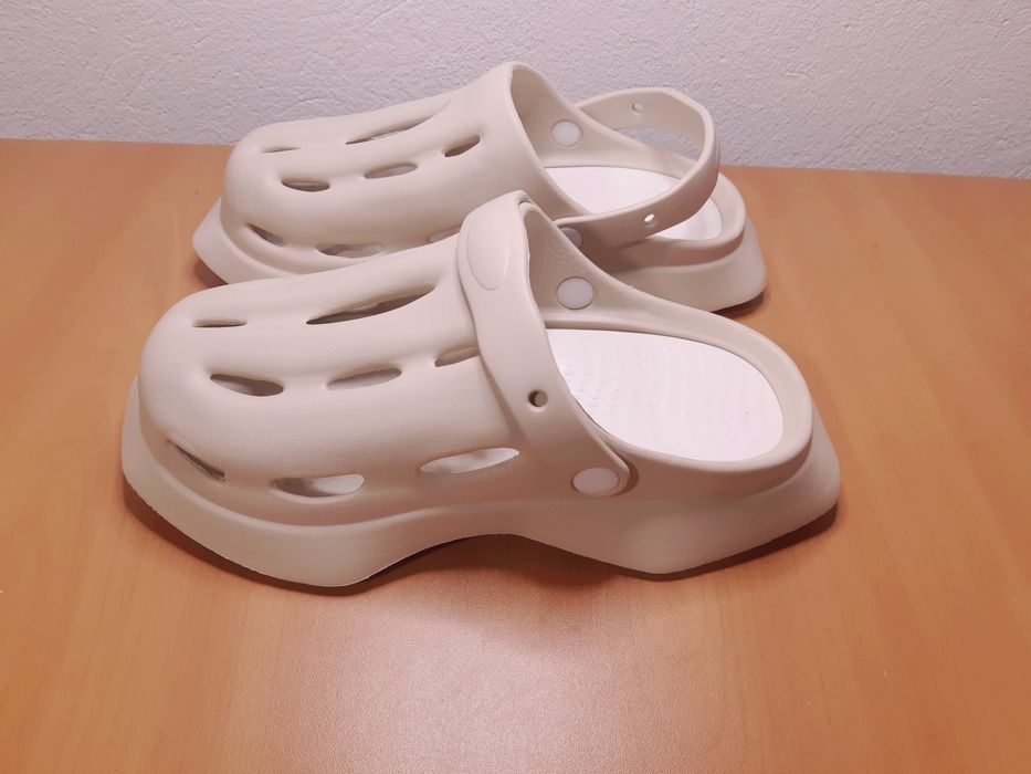 Chodaki r. 35 NOWE buty ogrodowe klapki CROCSY