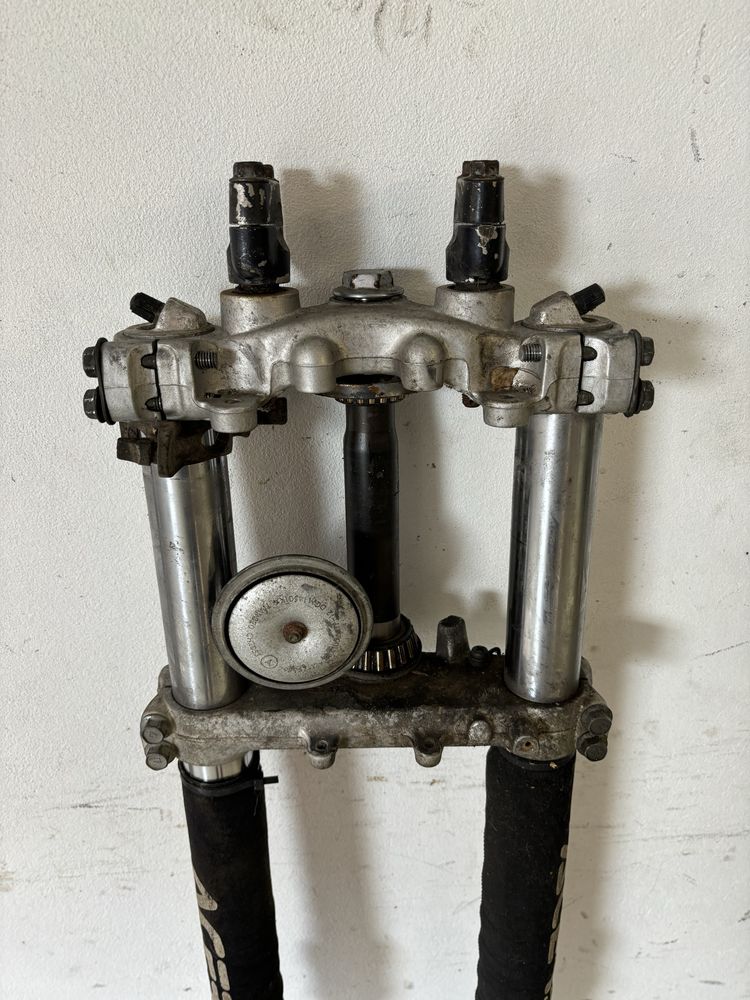 Lagi zawieszenie przednie przód YAMAHA XT600 2KF