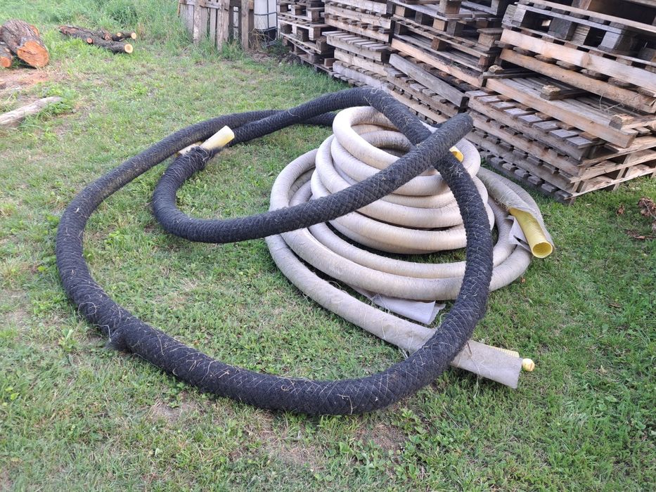 Rura drenażowa w otulinie.