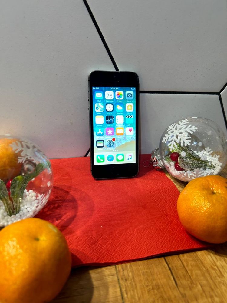 Iphone 5s apple dobry stan bialy