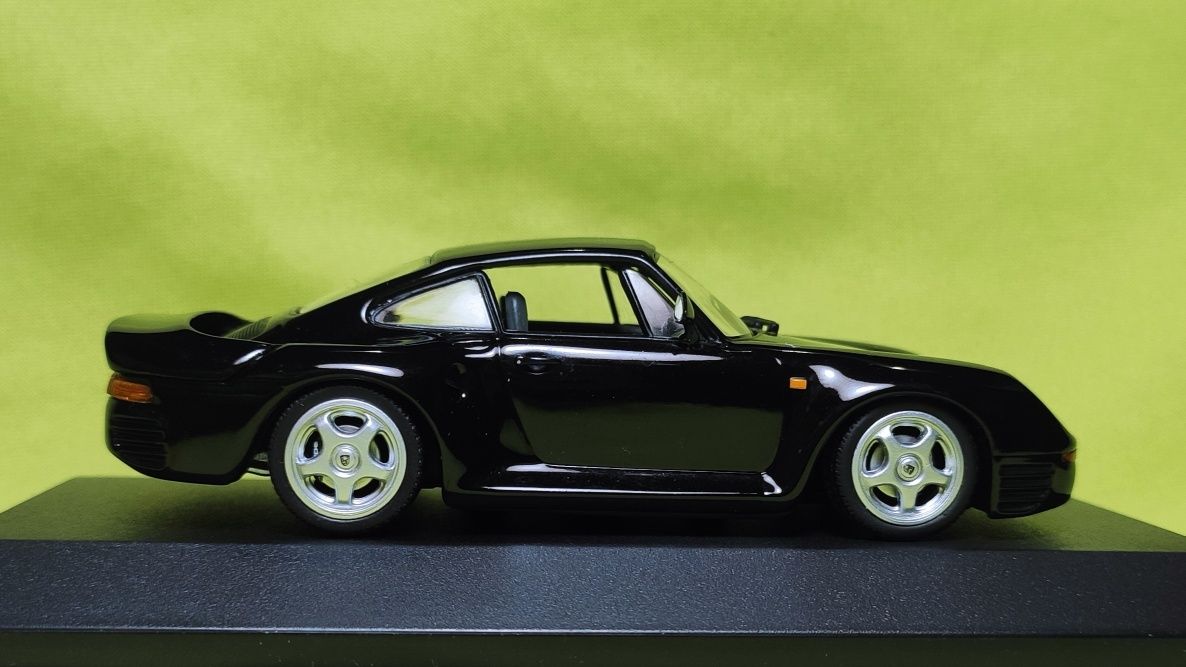 Модель 1/43 Porsche 959 (Minichamps)