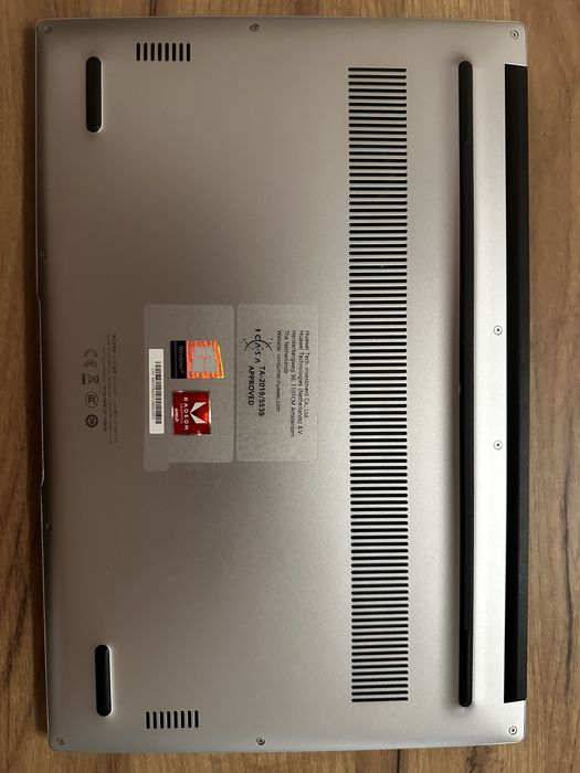 Laptop Huawai Stan idealny