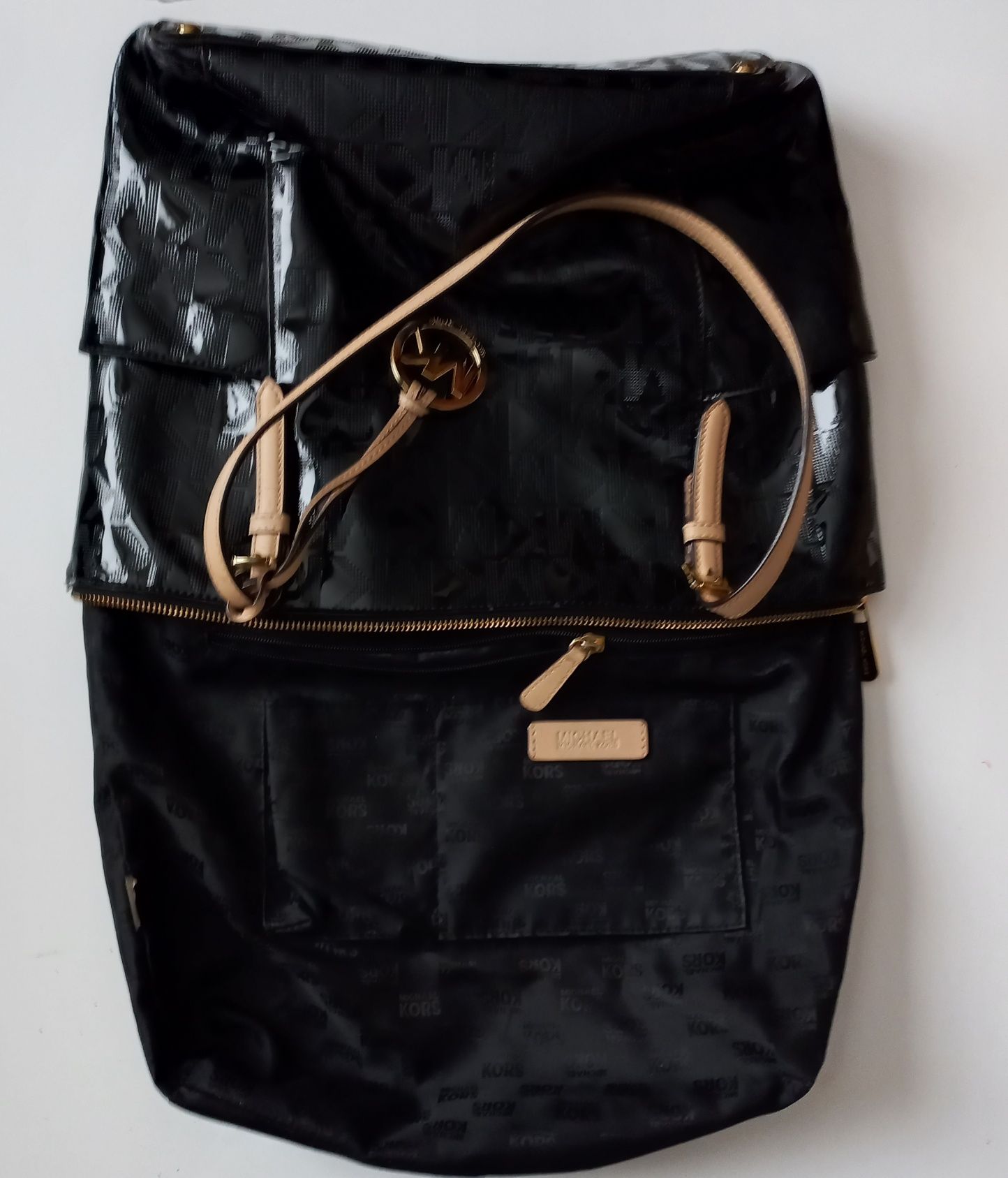MICHAEL KORS orginalna torebka czarna lakierowana , używana
