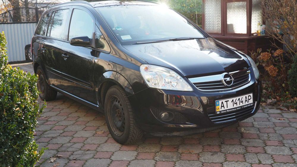 Opel Zafira B FL