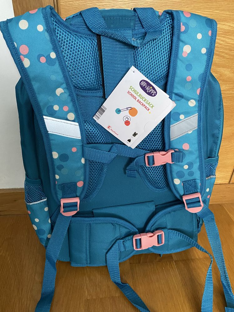 Mochila escolar nova
