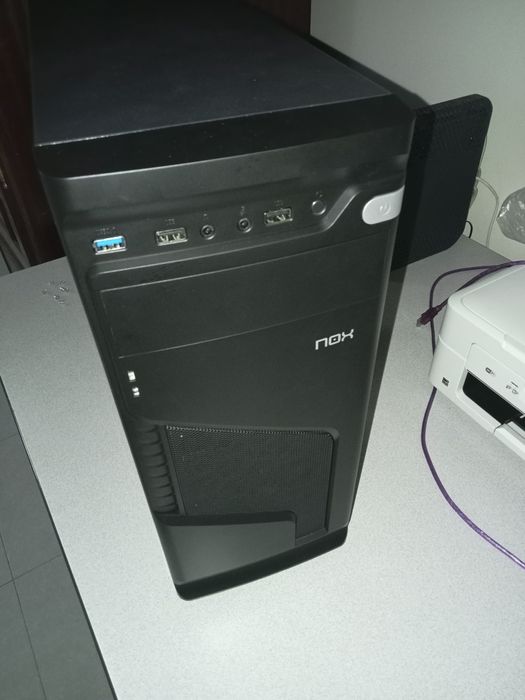 Caixa PC NOX Lite 020 como nova