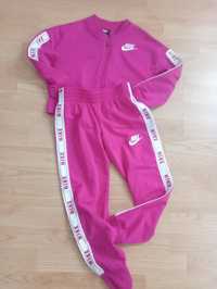 Dres Nike r 122/128 ,50 zl