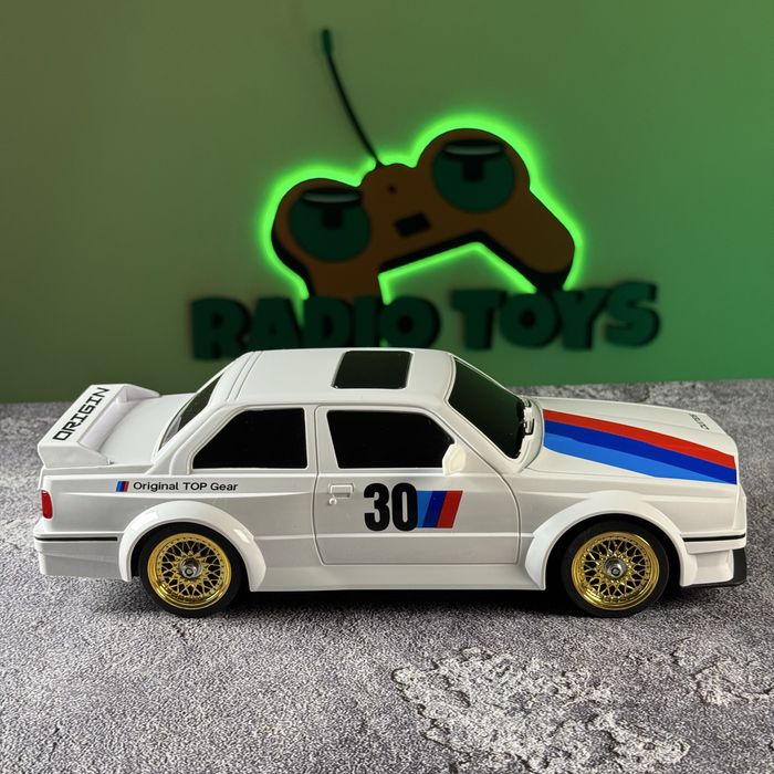 Дрифт машинка BMW Е30 на радіокеруванні Біла. Машинка для дрифту БМВ