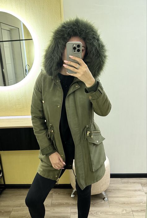 Оригінал зимова куртка GUESS р.XS