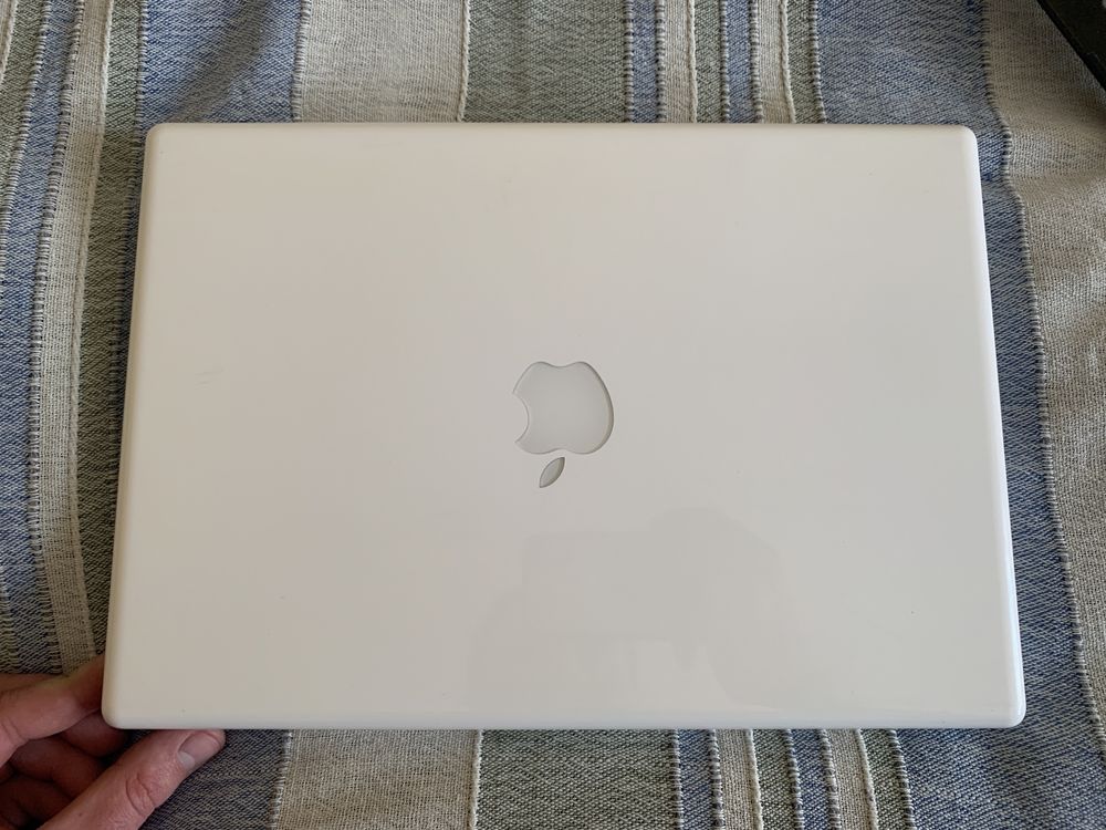 MacBook, Win7, SSD 512Gb, RAM4Gb, Core 2Duo, GeForce 9400M