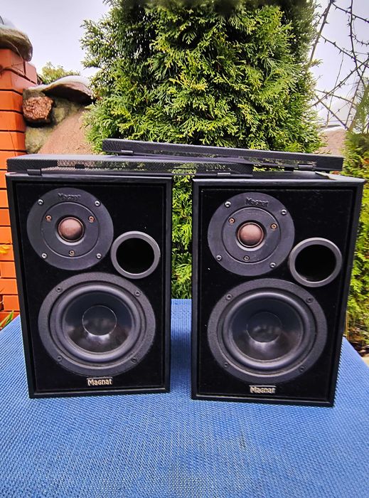 Kolumny monitory głośniki Magnat Vector 1  80 Watt