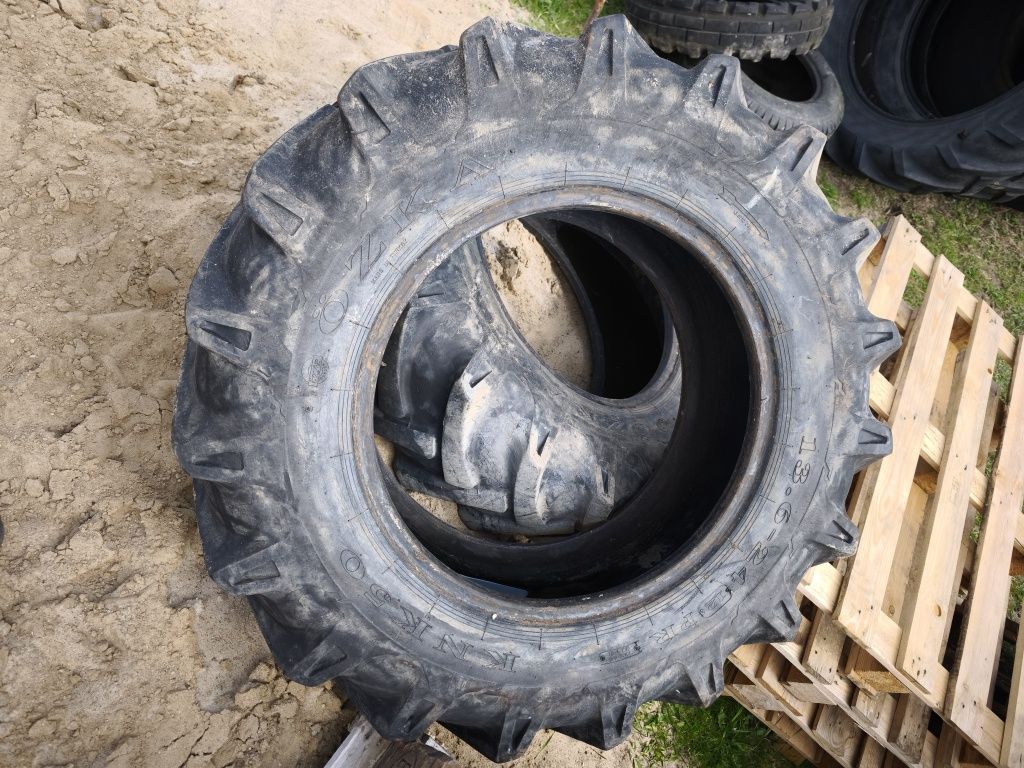 Para opony wzmocnione 12PR. 13.6 R - 24 (340/85)  R24  13-24  12.4-24